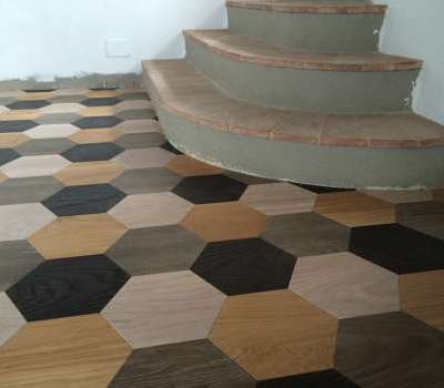 Parquet a esagoni colorati